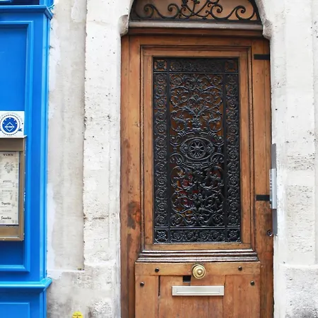 Latin Quarter - Notre Dame *