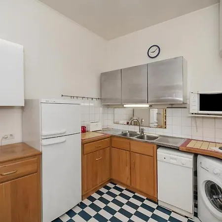 Latin Quarter - Notre Dame *